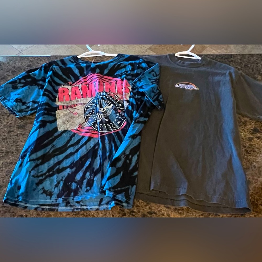 T-Shirt Set